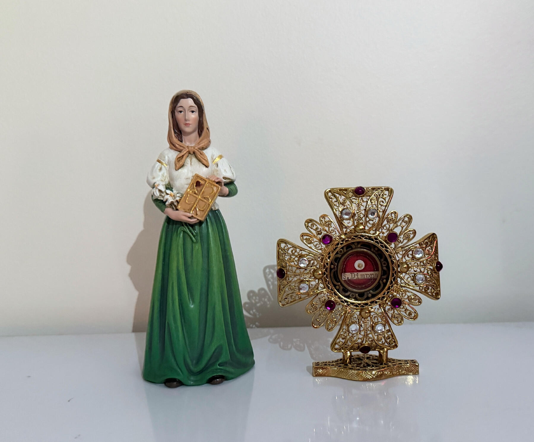 Saint Dymphna Statue and Relic Saint Dymphna Statue and Relic